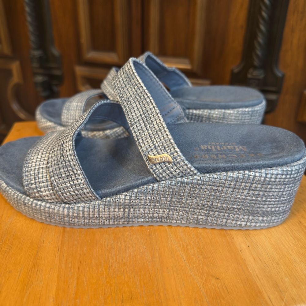 Skechers Women's Arch Fit Beverlee Wedges Morningside Blue Sz 6 New w/o box